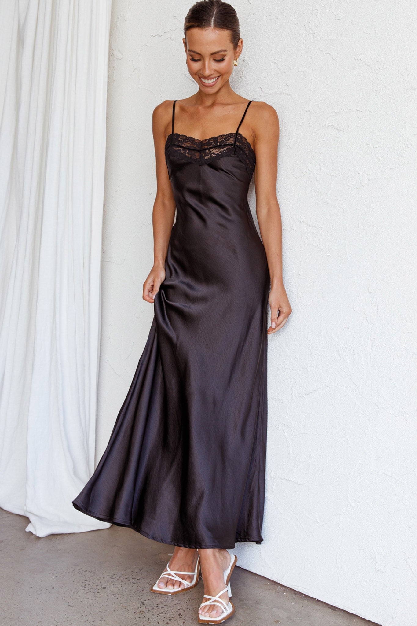 East Coast Lace Bust Midi Dress Black