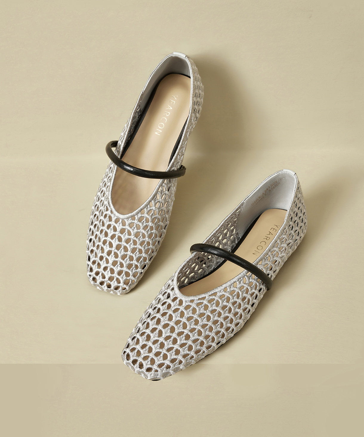 New Gold Flat Bottomed Mesh Sandals