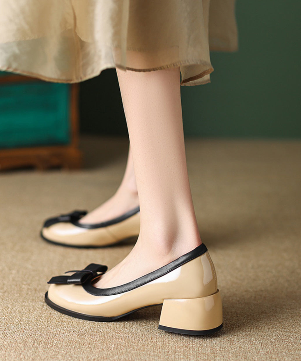 Classy Black Bow Splicing Chunky Shoes Faux Leather