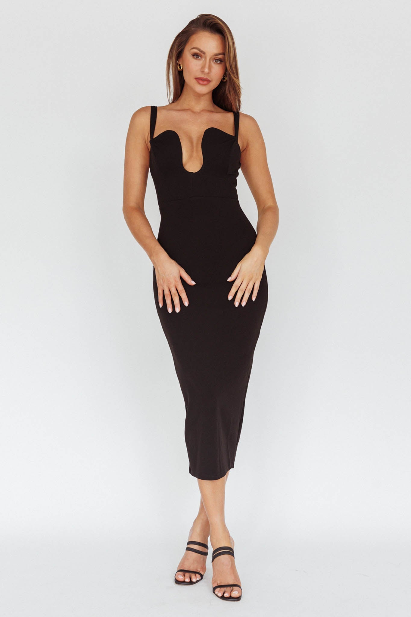 Winter Garden U-Neckline Maxi Dress Black