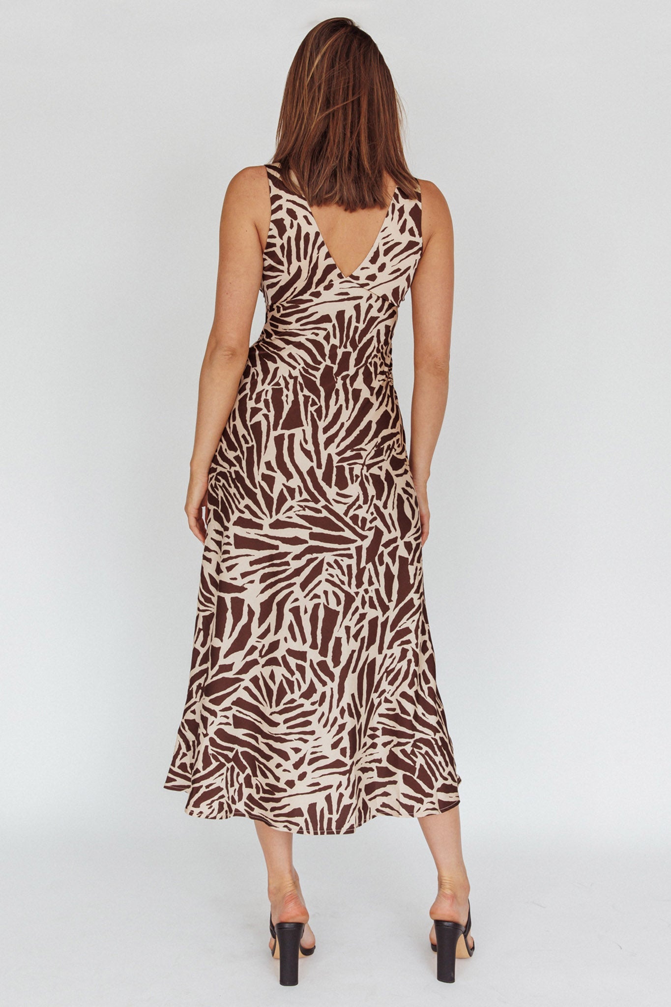 Turin V-Neckline Print Midi Dress Chocolate