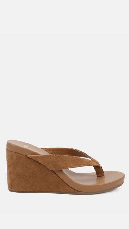 Baci Wedge - Caramel Suede