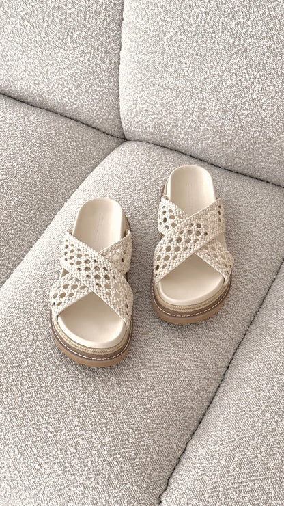 Atzi Slides - Bone