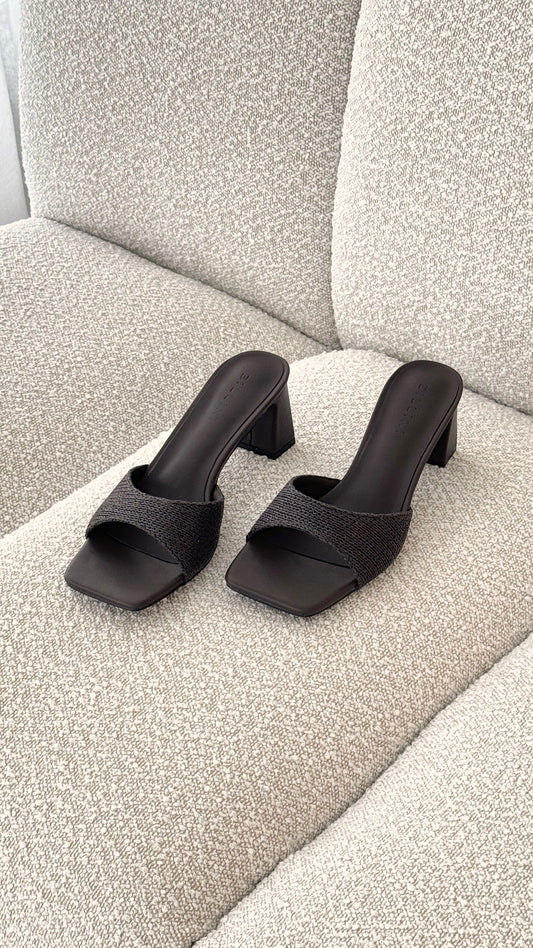 Freda Heel - Chocolate Raffia