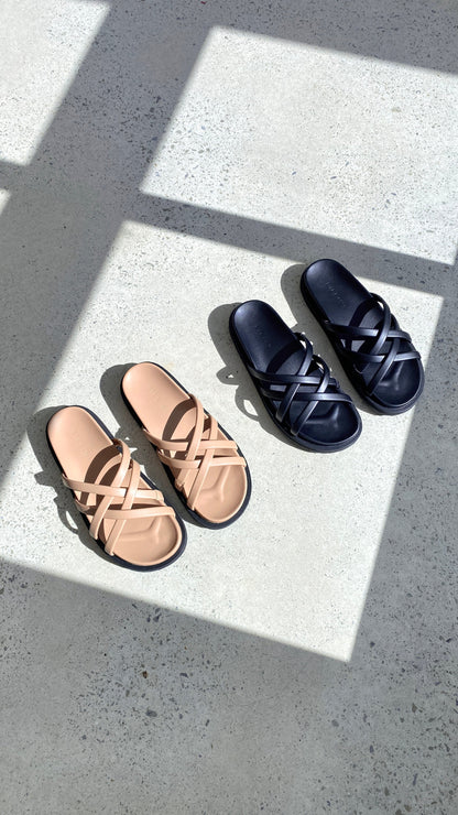 Tamsin Slide - Black