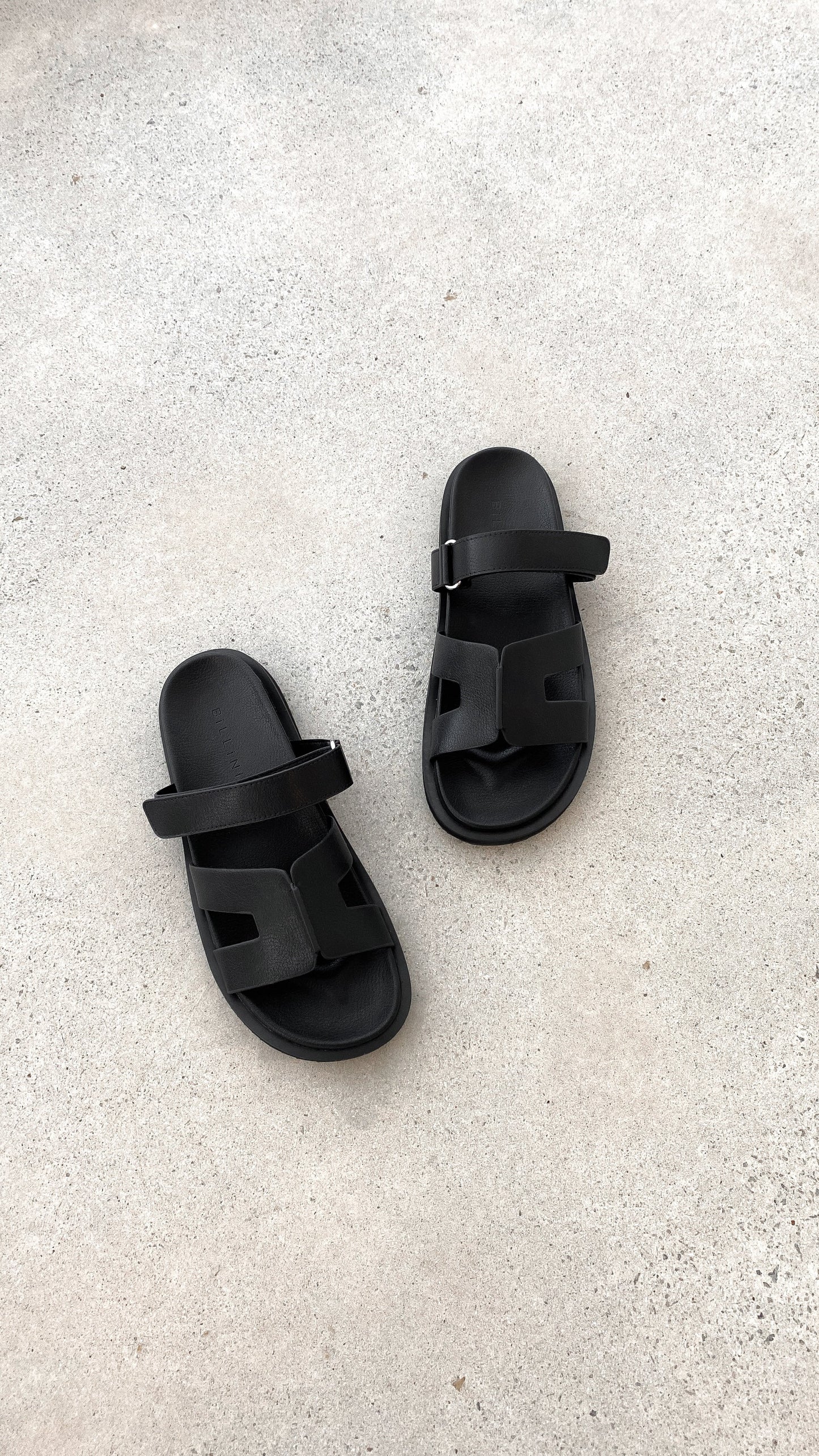 Theon Slides - Black