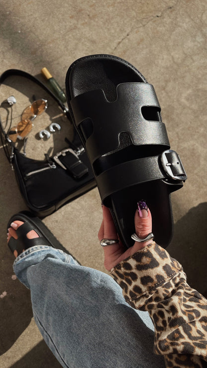 Resort Getaway Slip On Chunky Sandals - Black