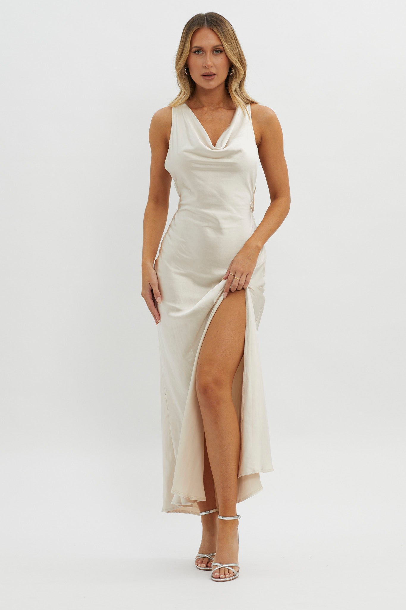 Gwendelynn Floral Back Strap Dress Champagne
