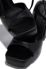 Kami Platform Block Heels - Black
