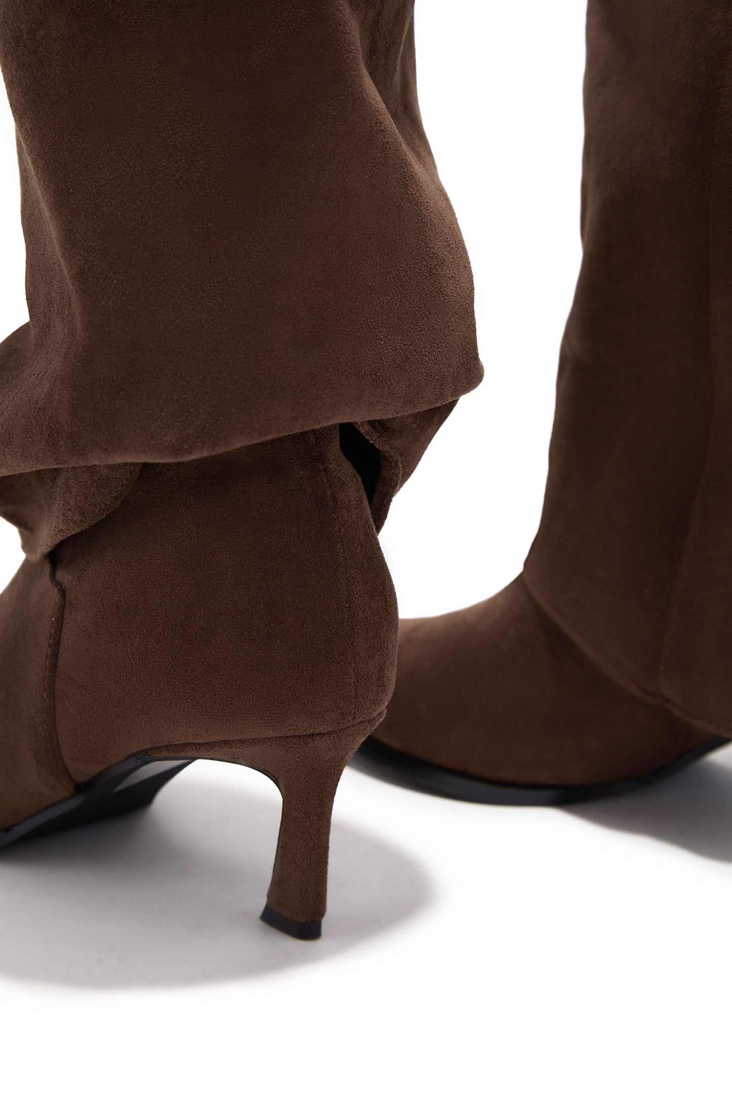 Yeleyna Kitten Heel Shark Boots - Brown Suede