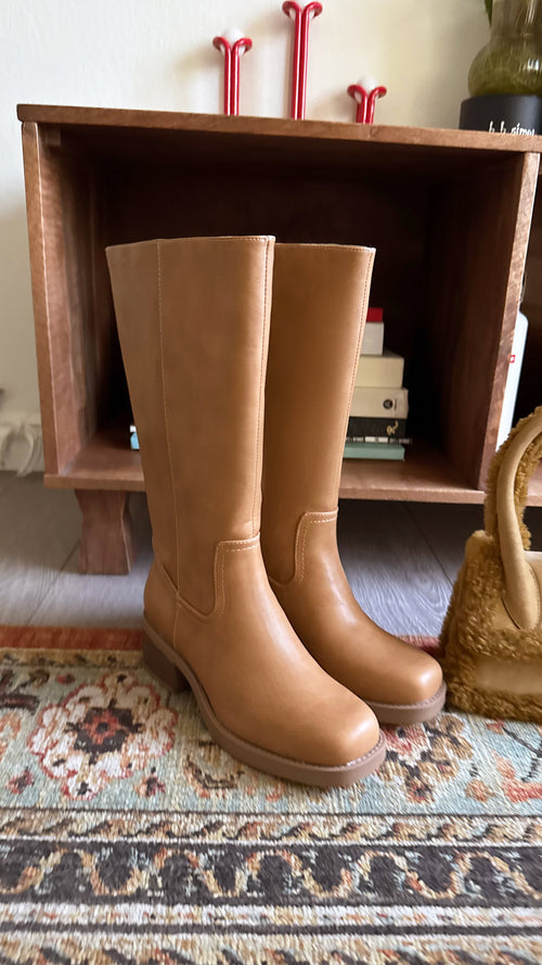 Midnight Icon Below The Knee Moto Boots - Camel