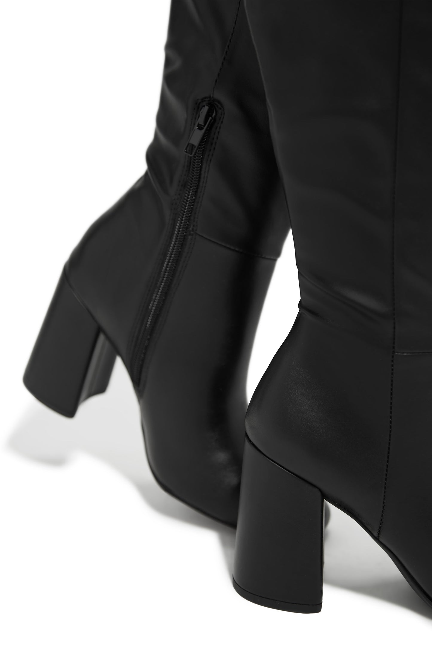 Viri Block Heel Knee High Boots - Black