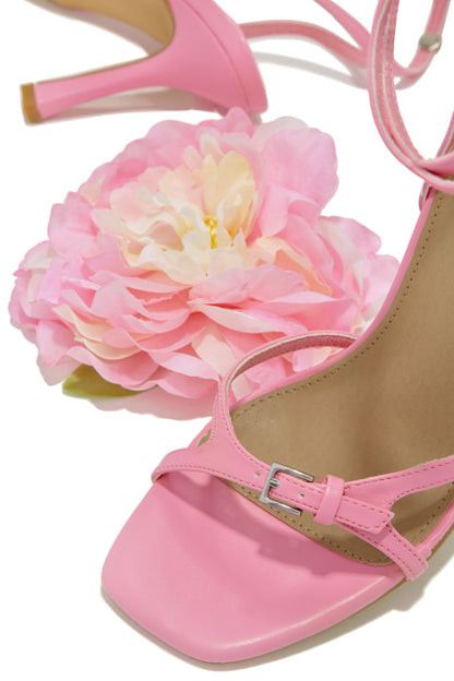 Fiore Flower Accent Heels - Pink