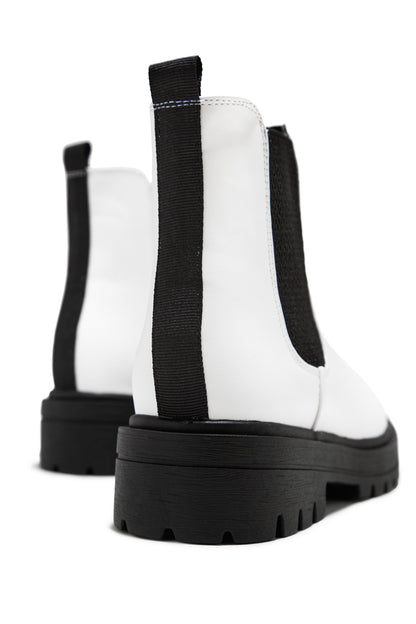 Nicolo Pull On Chelsea Boots - White