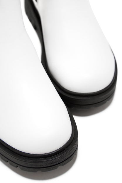 Nicolo Pull On Chelsea Boots - White